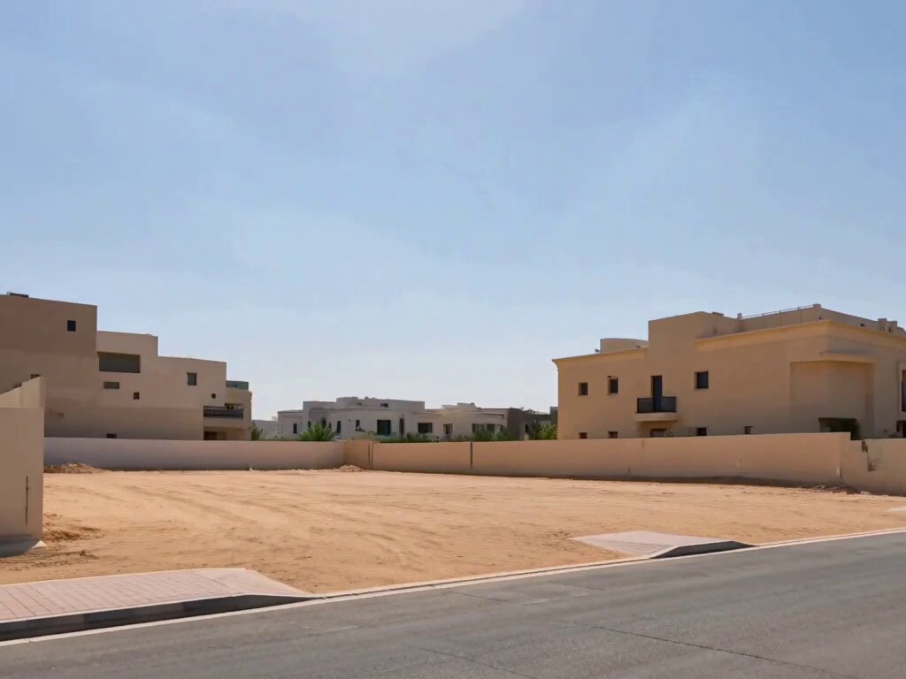 An Empty Site Becomes a Finished Building